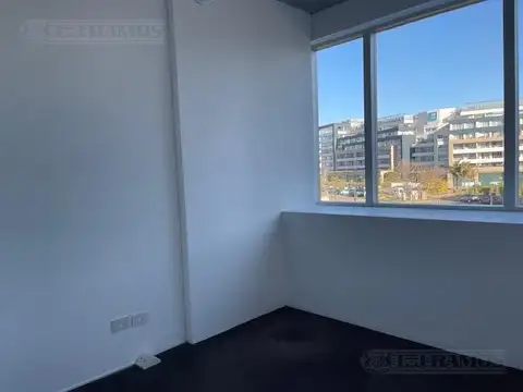 Oficina 2 ambientes con 1 baño