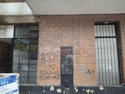 Local en Alquiler Via Púb.