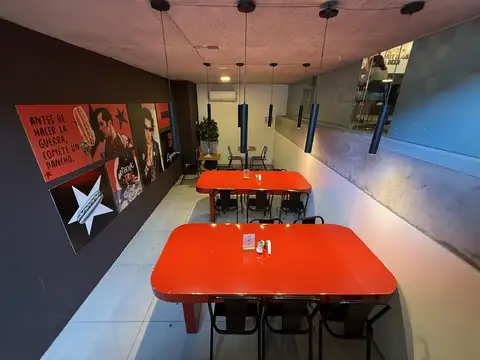 Local en Venta en Parque Chacabuco, USD 500.000