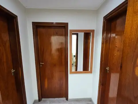 Casa en Alquiler con 1 cochera