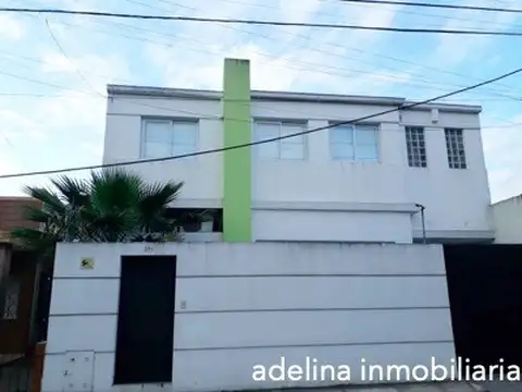 Casa 7 años de ant lote 10,50 x 28, 4 dorm 3 bñs pqe pile coch 3 autos  