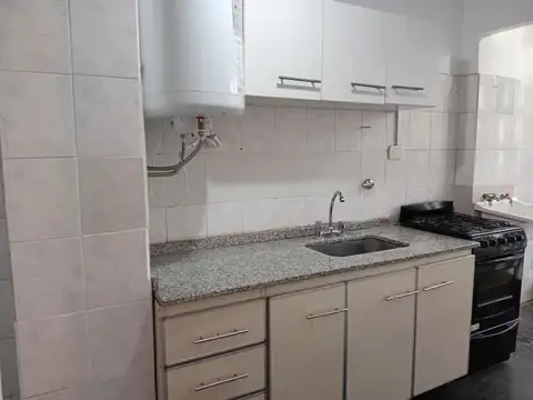 Departamento en Alquiler en Belgrano R, $ 800.000