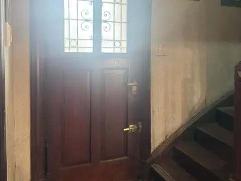 Carlos F Melo  Vte López al 1100