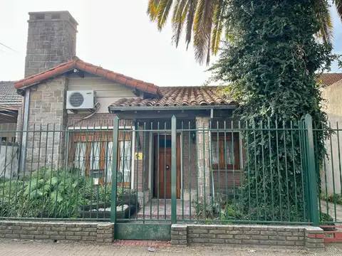 Chalet en Castelar, Parque Ayerza.