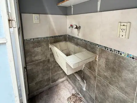 Depto Tipo Casa en Venta 89 años