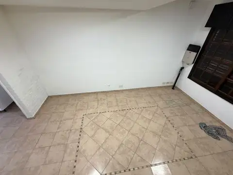 Depto Tipo Casa en Alquiler de 2 dormitorios