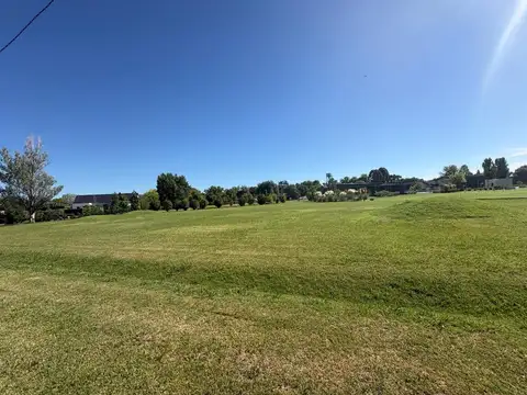 Lote/terreno 3026m2 en venta en Country Club Los Cerrillos, Manzanares, Pilar