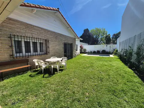Casa en Alquiler Temporal con 1 cochera