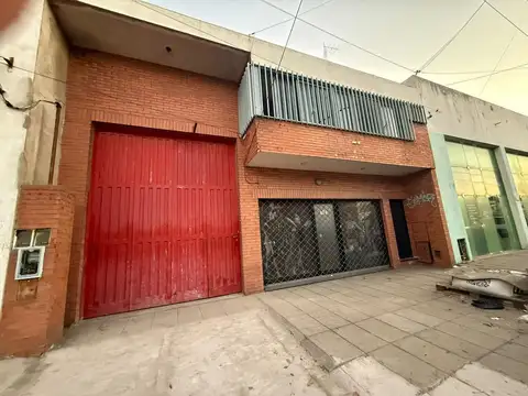 Av Julio A Roca 700