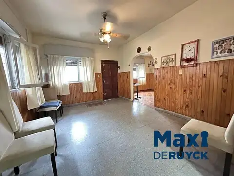 Apta crédito a pasos del centro y Plaza Conesa