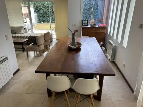 Casa en Venta con 1 cochera
