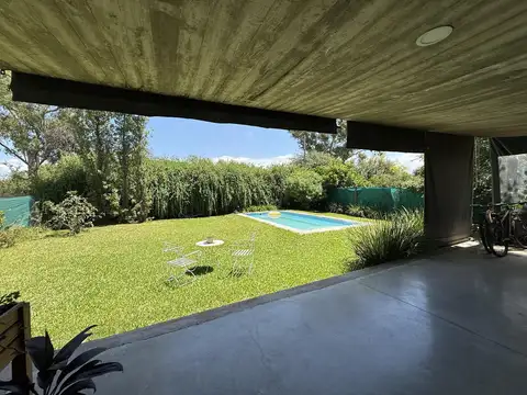 Casa en Venta al Este