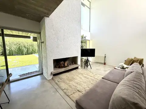Casa en El Balcón - Valle Escondido - Av. Republica China