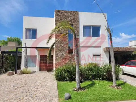 Casa En Venta, La Cañada, Pilar