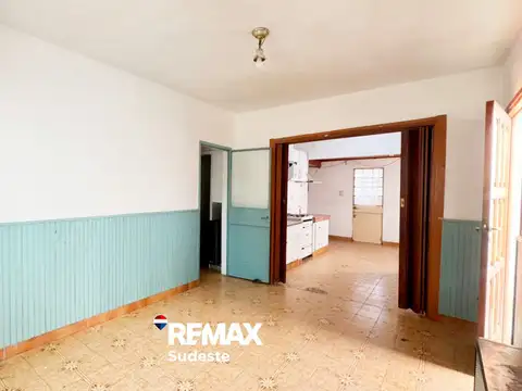 Casa 3 ambientes con 1 baño