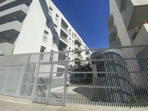 Avenida Martín García 200