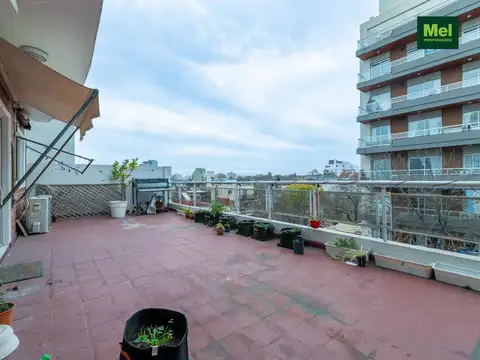 3 Ambientes con amplio balcón terraza
