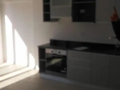 MONO PISO 11 AL FRENTE CON TERRAZA