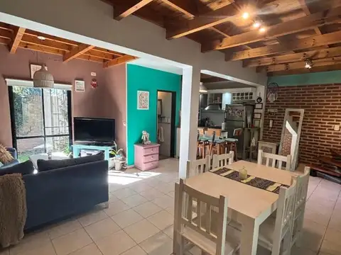 Casa tipo duplex de 4 ambientes en Casuarinas Canning