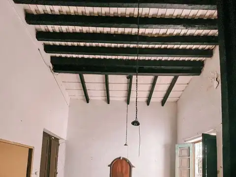 SE ALQUILA CASONA  CON  VISTA AL  RIO, ZONA NORTE
