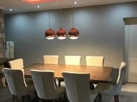 Casa 4 ambientes con 3 baños