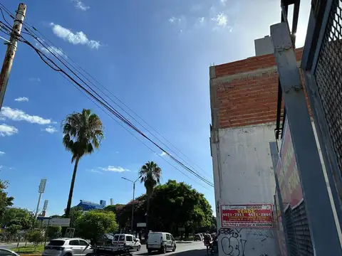 TIERRAAAAAAAAAAAAA A LA VISTA - Importante parcela 882 m2