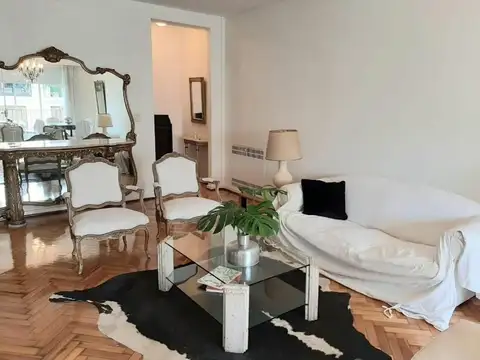 Alquiler – Departamento de Categoría 4 Ambientes Amoblado