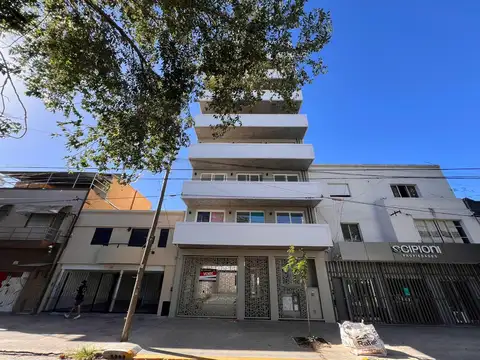 Monoambiente con Balcón en Venta Diagonal 77 entre 11 y 12,  La Plata
