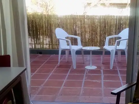 Alquiler Temporario PH 2 ambientes con Terraza La Lucila