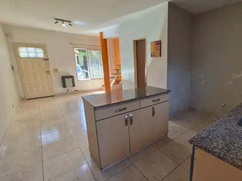 VENTA DUPLEX 3 AMBIENTES VILLA BOSCH  PATIO
