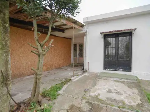 Alquilo casa local consultorio Empalme Olmos 