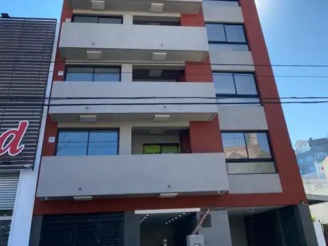 VENTA 2 AMB. C/ PARRILLA Y BALCÓN  