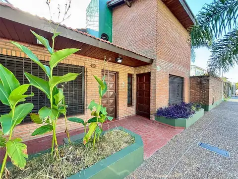 Casa en Alquiler de 4 dormitorios