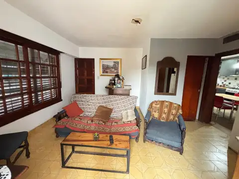 Casa en Alquiler en Banfield, $ 1.900.000