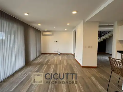 Casa en Alquiler de 3 dormitorios