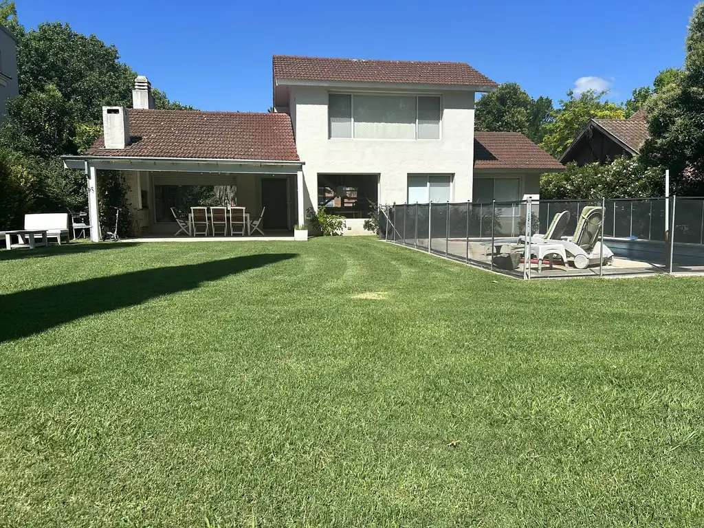 Casa en Country Club Los Cardales de 3 dormitorios