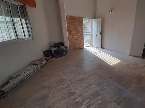 Depto Tipo Casa 3 ambientes con 1 baño