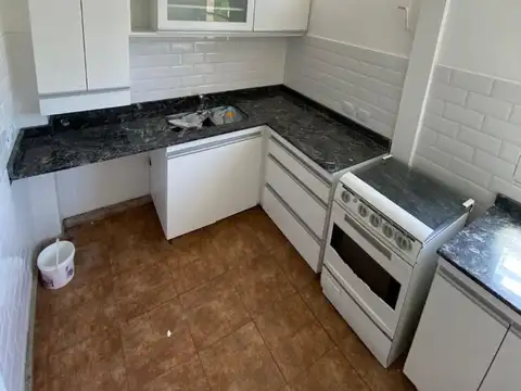 ALQUILER | 2 Dormitorios| Cocina Nueva | Balcón| PLAZA COLÓN