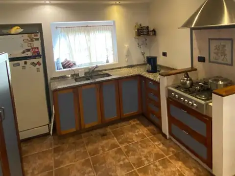 Depto Tipo Casa en Venta en Santos Lugares, USD 145.000