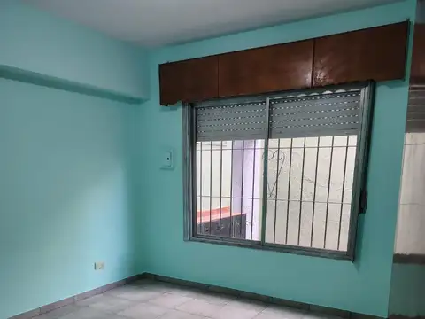 Depto Tipo Casa en Alquiler en Villa Dominico, $ 550.000