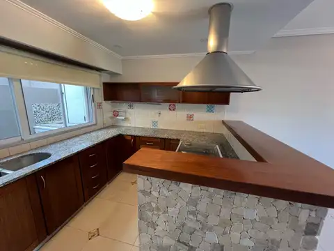 Departamento 3 ambientes en venta.