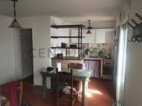 Departamento primer piso por escalera 66 e / 120 y 121 La Plata