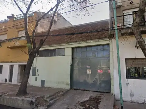 Alquiler. Galpon 208 m2 en una planta. La Boca.