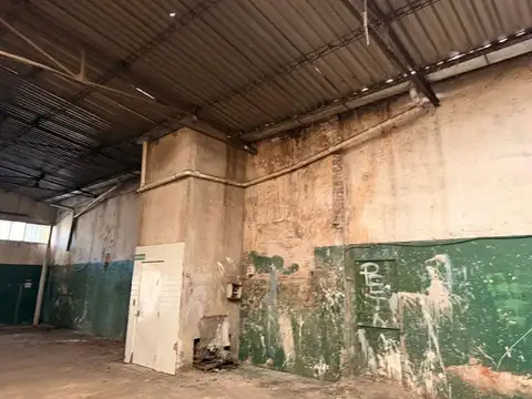 Galpon en Alquiler 25  mts Fondo
