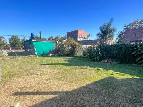 Casa en Venta con 2 cocheras