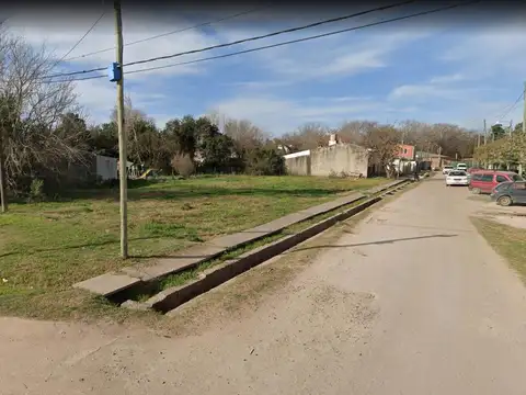 Terreno en Venta 20  mts Fondo