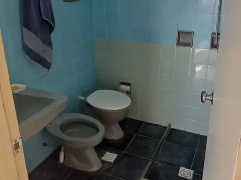 Apartamento 4 dormitorios y 2 baños. Maroñas
