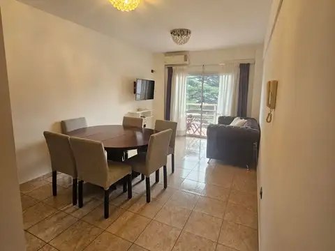 Departamento en Alquiler con 1 cocheras