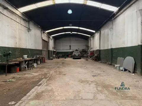 Av. del Trabajo  al 1400