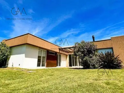 Casa en Venta Barrio Privado Arenas del Sur